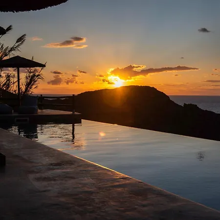 Off The Beaten Path! Maisonette & Pool Casa vacanze *