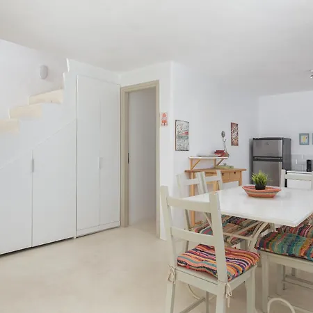 Off The Beaten Path! Maisonette & Pool Casa vacanze *