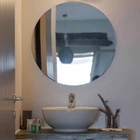 Off The Beaten Path! Maisonette & Pool *