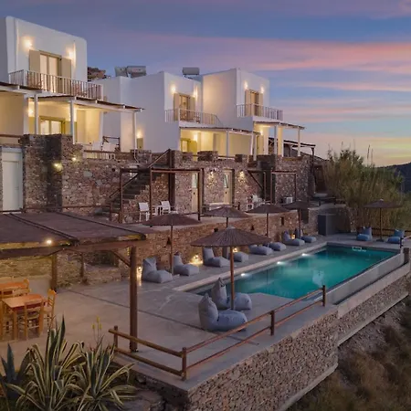 Off The Beaten Path! Maisonette & Pool *