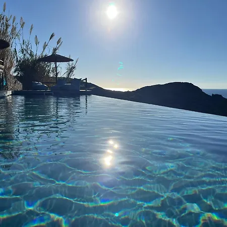 Off The Beaten Path! Maisonette & Pool Σπίτι διακοπών *