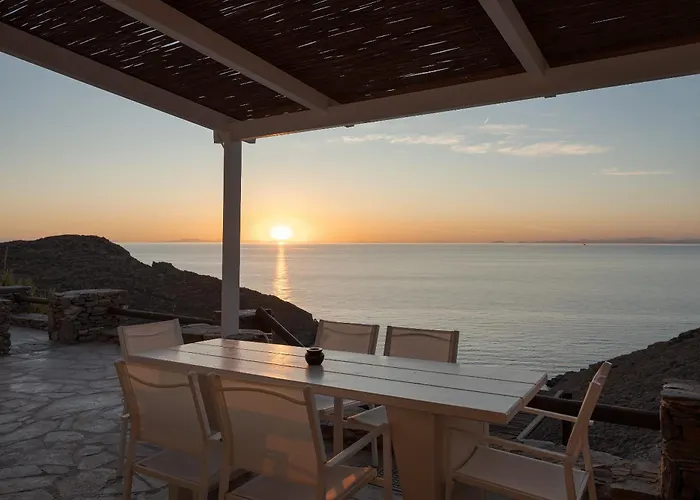 Off The Beaten Path! Maisonette & Pool Kithnos