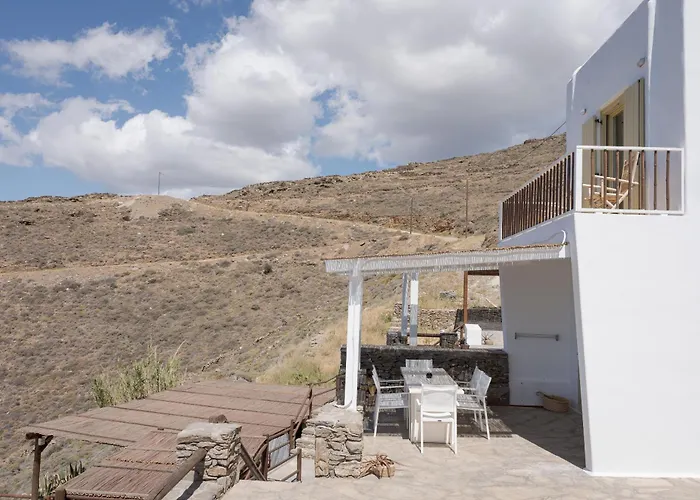 Off The Beaten Path! Maisonette & Pool Kithnos