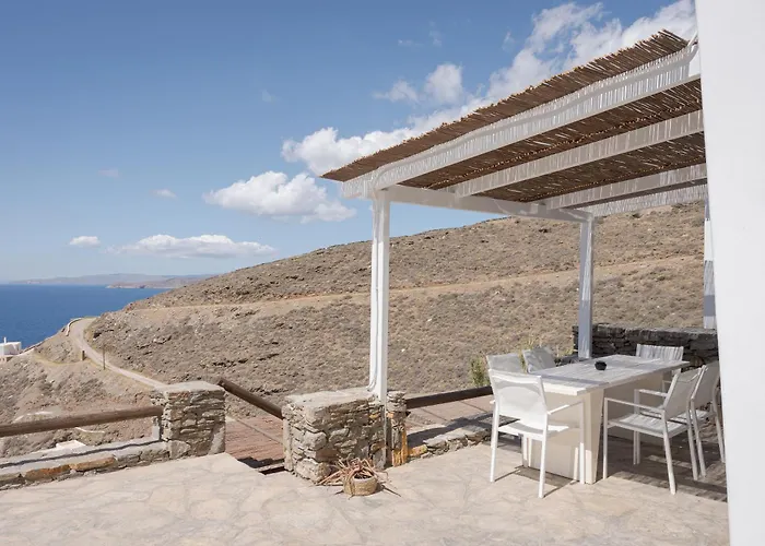 Off The Beaten Path! Maisonette & Pool Kithnos